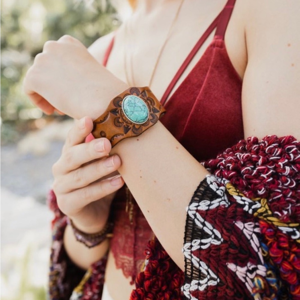 Western Leather Cuff Stone Bracelet
